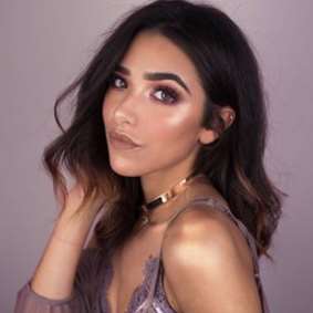 ASMR Glow Birthday, Real Name, Age, Weight, Height, Family, Facts